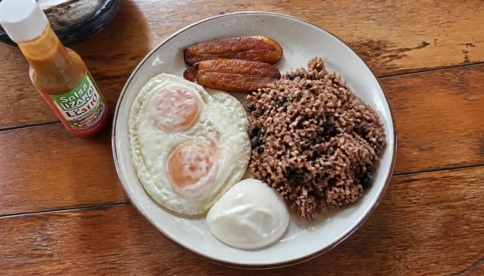 Costa Rica Food Guide: Gallo Pinto, Casados & What Locals Actually Eat